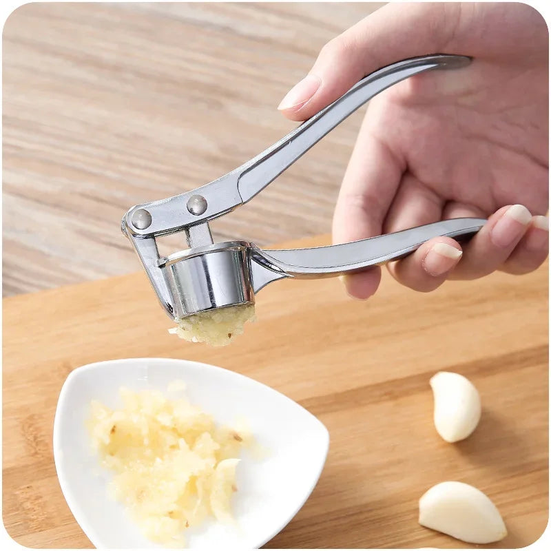 Stainless Steel Garlic Press Crusher Mincer Handheld Garlic Smasher Squeezer Manual Press Grinding Tool Kitchen Accessories